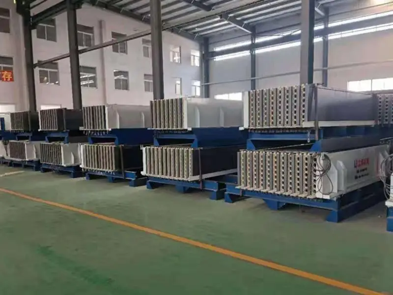 濟(jì)南立博精工機(jī)械設(shè)備有限公司：陶粒混凝土/裝配式加氣/輕質(zhì)內(nèi)隔/復(fù)合節(jié)能/自動(dòng)化石膏墻板設(shè)備技術(shù)標(biāo)桿